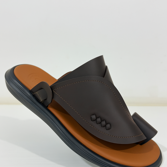 حذاء عملي وفخم لون بني ارتفاع 3سم